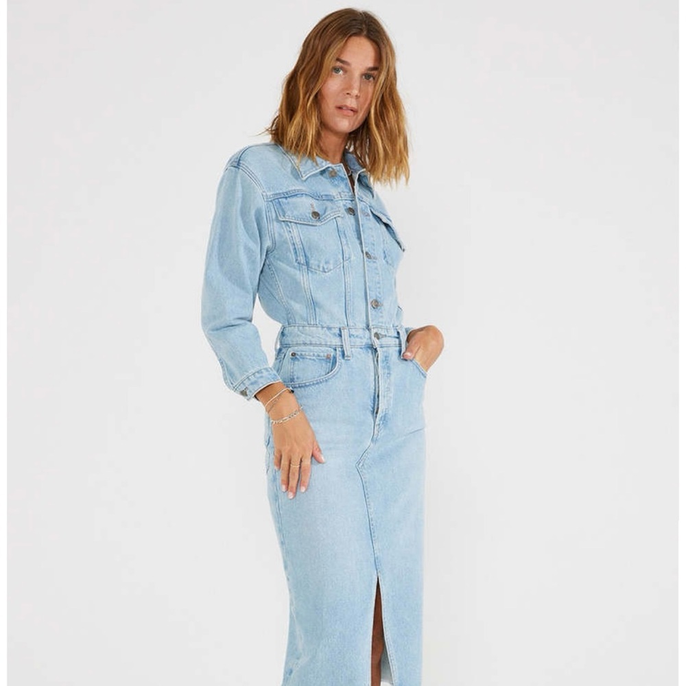 Erica Blue denim dress 👗